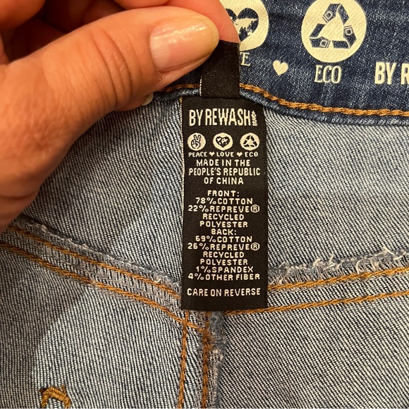 Rewash Distressed dark wash Denim shorts raw hem, size 11/30 - Picture 7 of 11